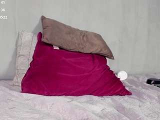 carolyne-parker webcam model stream image