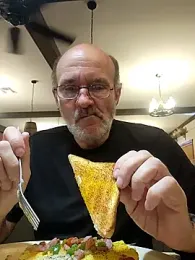 snickers1 webcam model stream image