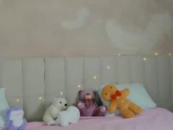 adele_silvyy webcam model stream image