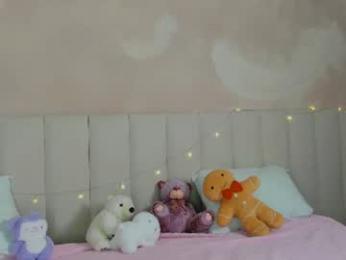 adele_silvyy webcam model stream image