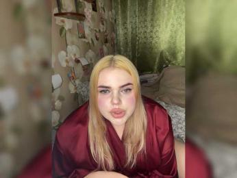 VXETU webcam bongacams model stream image