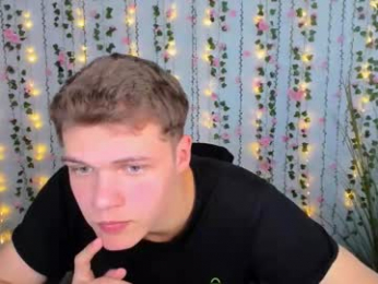 lucas_long_ webcam model stream image