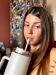 Izy_cute_ webcam model stream image