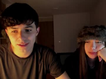 mikeyvioleta webcam model stream image