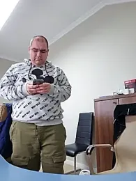 Andrew1900529 webcam model stream image