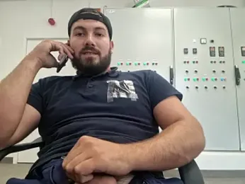 Instinctbrut webcam model stream image