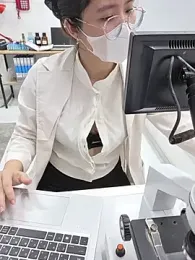 HinaLovely webcam model stream image