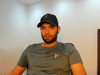 Jeremie Cooper webcam model stream image