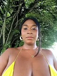 HanaThompson webcam stripchat model stream image