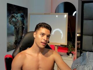 Teo Bennet webcam model stream image