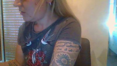 Cherry_MrWolf webcam model stream image