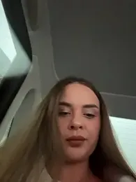 KristiRich webcam model stream image