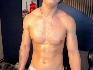 Axxel Men webcam model stream image