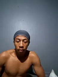 Peterveero12 webcam stripchat model stream image
