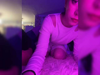 Kiss-of-Life1 webcam model stream image