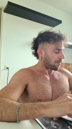ALPHA_HUNK webcam model stream image