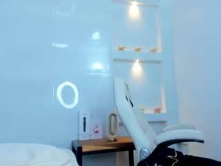 zenda-evans webcam model stream image