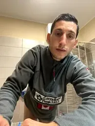 Gionnytav webcam model stream image