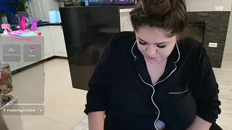 Layla- webcam model stream image