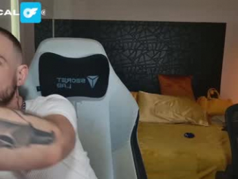 king_cal_ webcam model stream image