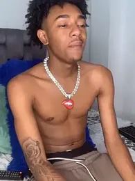 Boy_cock18 webcam model stream image