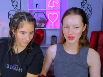 daisy_baby_ webcam model stream image