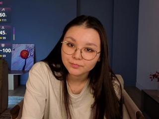 Maud Anstead webcam model stream image