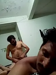 GNR_gujju webcam model stream image