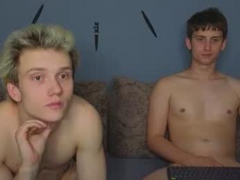 pupsenish webcam model stream image