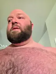 Strong_Bear89 webcam model stream image