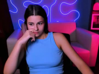 bloom_all webcam model stream image