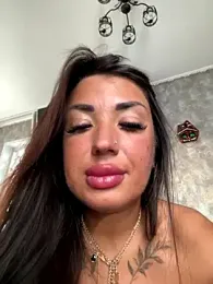 RuslanaXX webcam model stream image