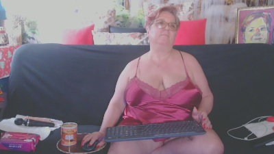 QueenPammy webcam model stream image