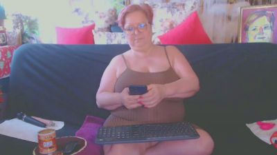 QueenPammy webcam model stream image