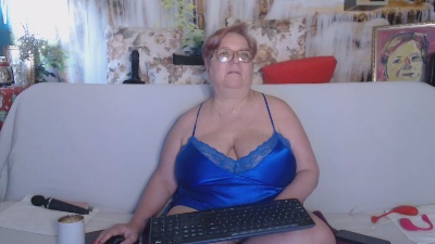 QueenPammy webcam model stream image