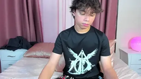 Honeymoon_sariel webcam model stream image