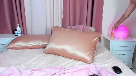 Honeymoon_sariel webcam model stream image