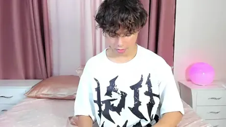 Honeymoon_sariel webcam stripchat model stream image