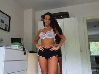 quennacurrington webcam model stream image