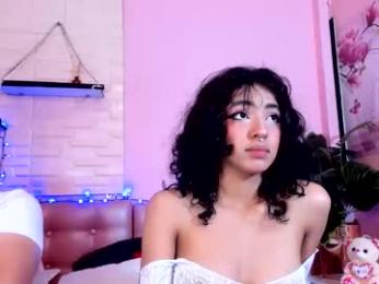 aronandmoli webcam model stream image