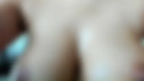 FameAndFlavour webcam model stream image