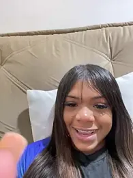 Robinzitah webcam stripchat model stream image