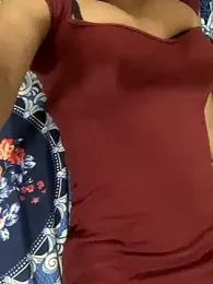 hottiess69 webcam model stream image