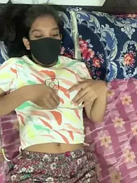 hottiess69 webcam model stream image