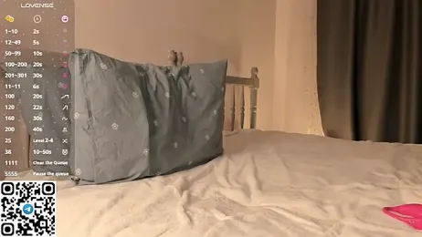 tyty_piupiu webcam model stream image