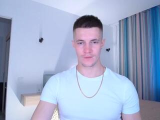 Benjamin Blue webcam model stream image