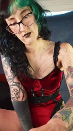 Inked_Val webcam model stream image