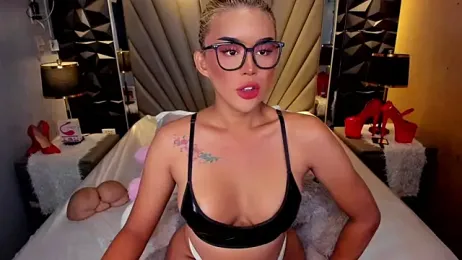 QuiinMollyXxX webcam model stream image
