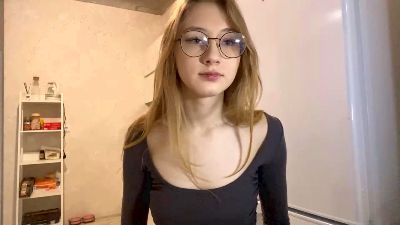 CandraBealmear webcam model stream image
