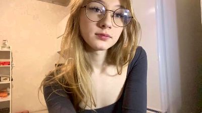CandraBealmear webcam model stream image